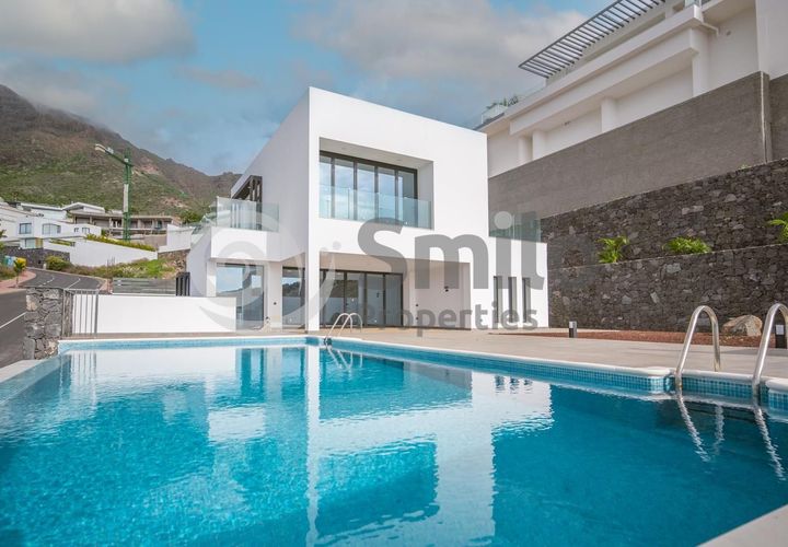Villa en Adeje, Tenerife, Adeje - € 1.950.000 | Ref: 6470 - photo 1