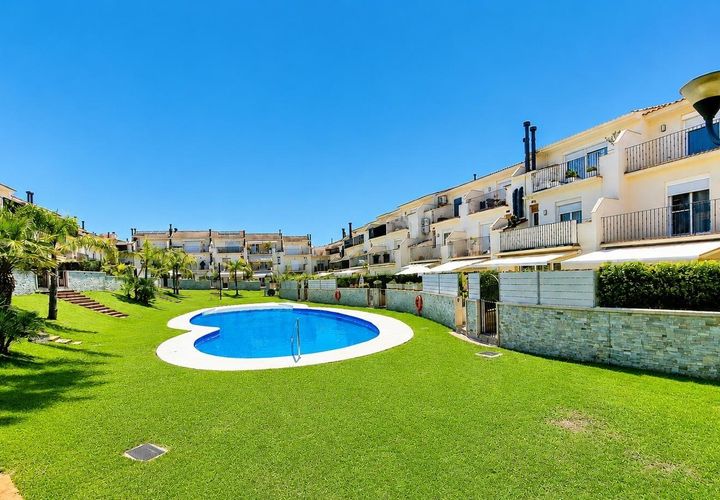 Reihenhaus in Sitges, Barcelona, Sitges - € 985.000 | Ref: 1827-323V/8513 - Foto 1