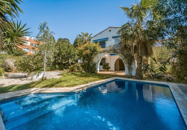 Villa a Sitges, Barcelona, Sitges - € 2.250.000 | Ref: 1827-350V/8513 - foto 1