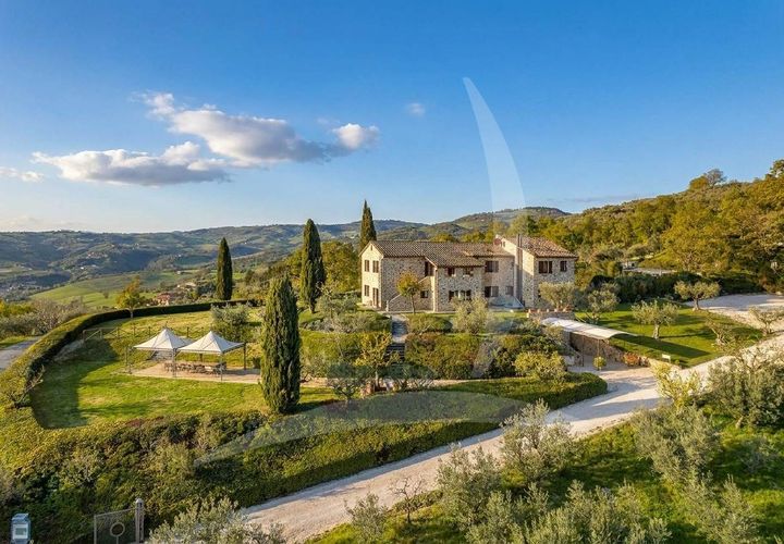 Farm hus i Assisi, Perugia, Assisi - € 1.480.000 | Ref: a1190rc33884 - foto 1