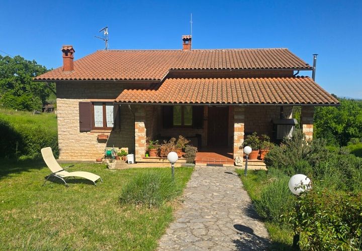 Villa i Baschi, Terni, Baschi - € 300.000 | Ref: VAGLI01 - foto 1