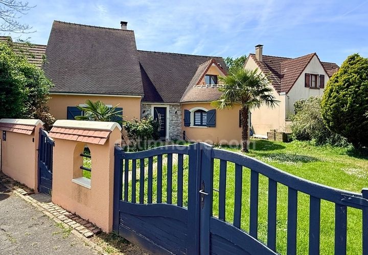 Villa i Crisenoy, Seine-et-Marne, Crisenoy - € 365.000 | Ref: 830036700589 - foto 1