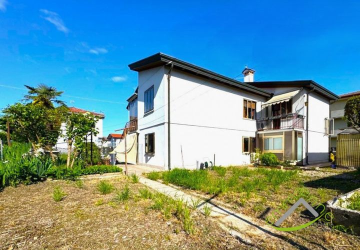 Villa a Mira, Venice, Mira - € 215.000 | Ref: MIRA - foto 1
