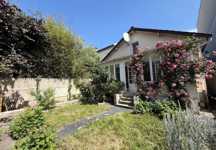 Villa a Clamart, Hauts-de-Seine, Clamart - € 655.000 | Ref: 2618983 - foto 1