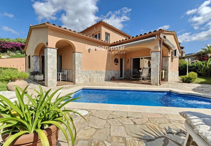 Villa i Calonge, Gerona, Calonge - € 490.000 | Ref: 1393 - foto 1