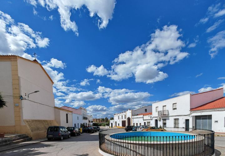 Villa i Badajoz, Badajoz, Badajoz - € 65.000 | Ref: 14126-MVR/2912 - foto 1