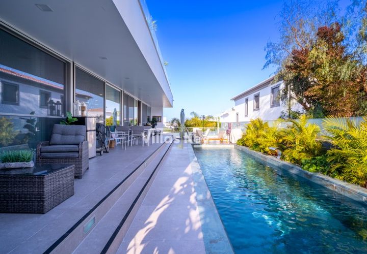 Villa i Lagos, Faro, Lagos - € 2.450.000 | Ref: V984 (2) - foto 1