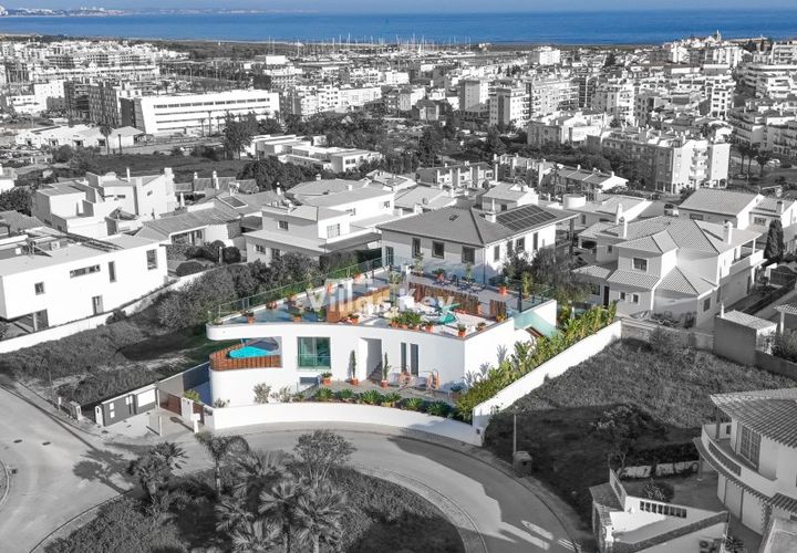 Villa en Lagos, Faro, Lagos - € 2.195.000 | Ref: V984 (2) - photo 1
