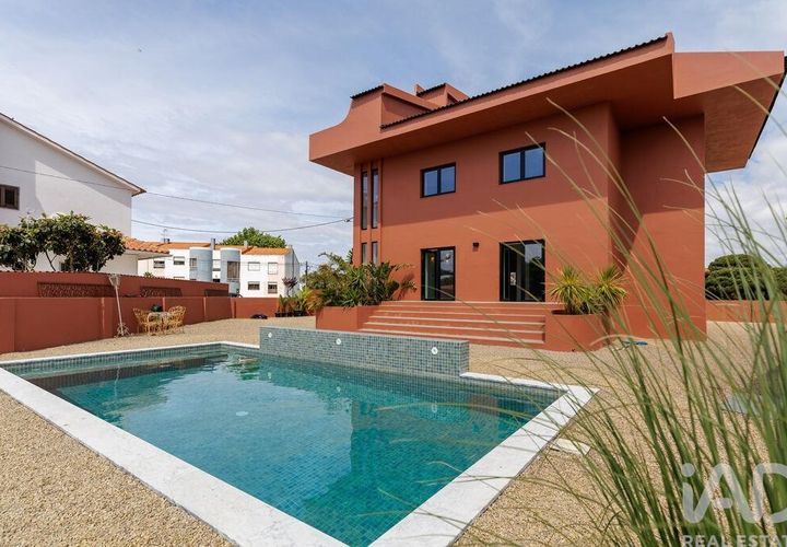 Byhus i Almada, Setubal, Almada - € 1.180.000 | Ref: 876186 - foto 1