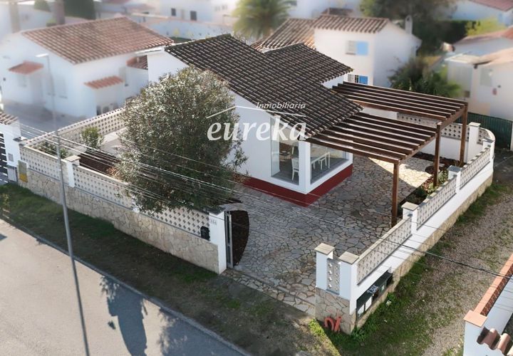 Villa a Empuriabrava, Gerona, Empuriabrava - € 339.000 | Ref: 2474 - foto 1