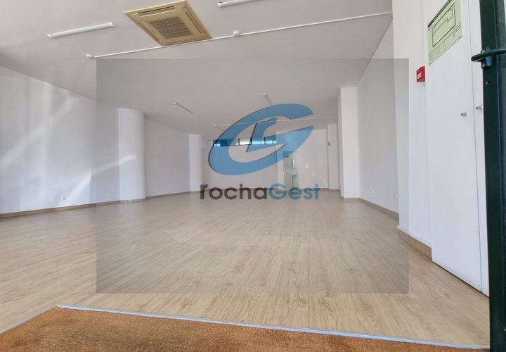 Erhvervsejendom i Valongo, Porto, Valongo - € 250.000 | Ref: ECVLG - foto 1