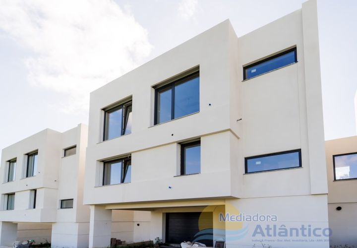 Villa i Mafra, Lisbon, Mafra - € 750.000 | Ref: 3859SC - foto 1