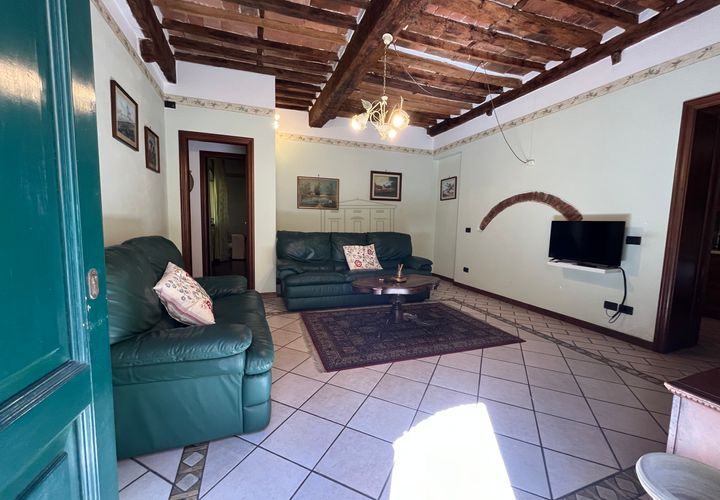 Apartament a Lucca, Lucca, Lucca - € 1.000/mes | Ref: AF01586 - foto 1