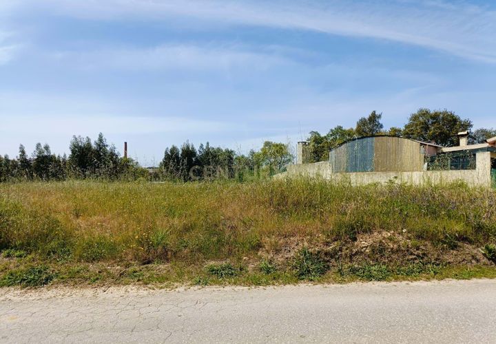 Helårsgrund i Oliveira do Bairro, Aveiro, Oliveira do Bairro - € 30.000 | Ref: C0385-00996 - foto 1