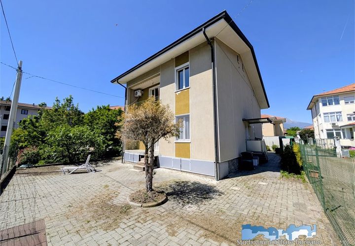 Villa a Ivrea, Turin, Ivrea - € 165.000 | Ref: 1014 - foto 1
