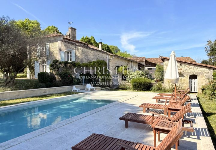 Villa i Angouleme, Charente, Angouleme - € 499.000 | Ref: NH1034 - foto 1
