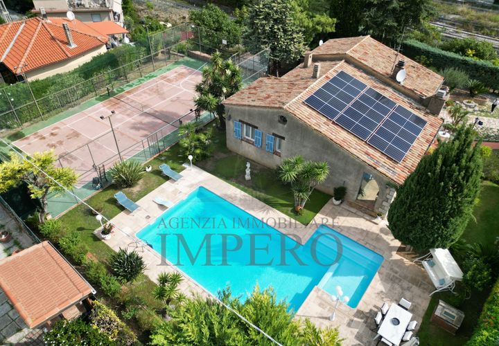 Villa i Ventimiglia, Imperia, Ventimiglia - € 799.000 | Ref: 23877 - foto 1