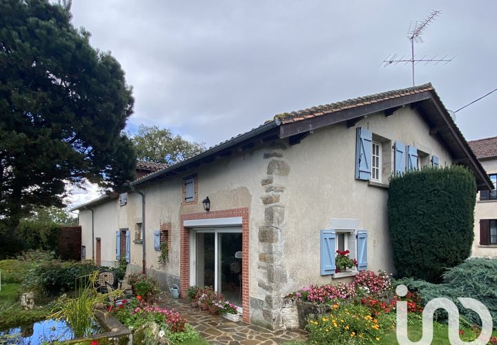 Landsbyhus i Saint-Junien-les-Combes, Haute-Vienne, Saint-Junien-les-Combes - € 210.000 | Ref: 10628 - foto 1