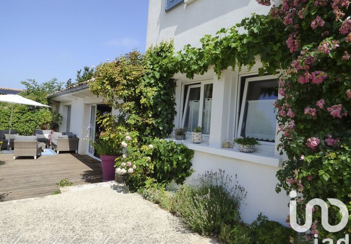 Villa a Chatelaillon-Plage, Charente-Maritime, Chatelaillon-Plage - € 690.000 | Ref: 19573 - foto 1