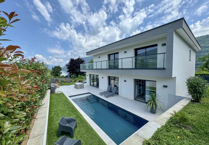 Villa i Aix-les-Bains, Savoie, Aix-les-Bains - € 1.150.000 | Ref: HH-15450604 - foto 1