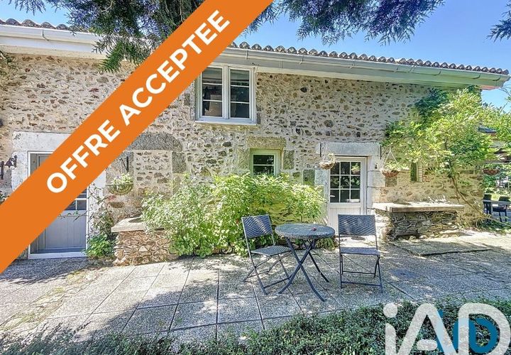 Landejendom i Fenioux, Deux-Sevres, Fenioux - € 190.000 | Ref: 96028 - foto 1