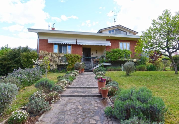 Villa i Bagnone, Massa and Carrara, Bagnone - € 450.000 | Ref: 388B - foto 1