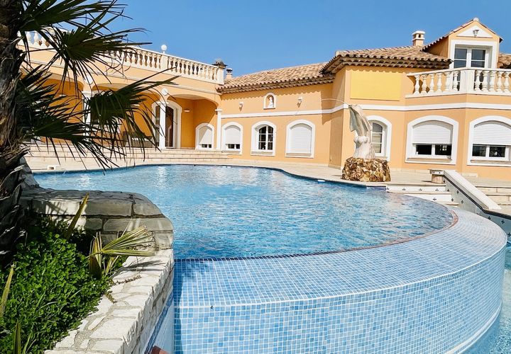 Villa en Saint-Raphaël, Var, Saint-Raphaël - € 3.750.000 | Ref: 94715 - photo 1