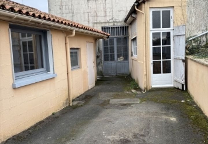 Villa a Fontenay-le-Comte, Vendee, Fontenay-le-Comte - € 66.000 | Ref: 83056 - foto 1