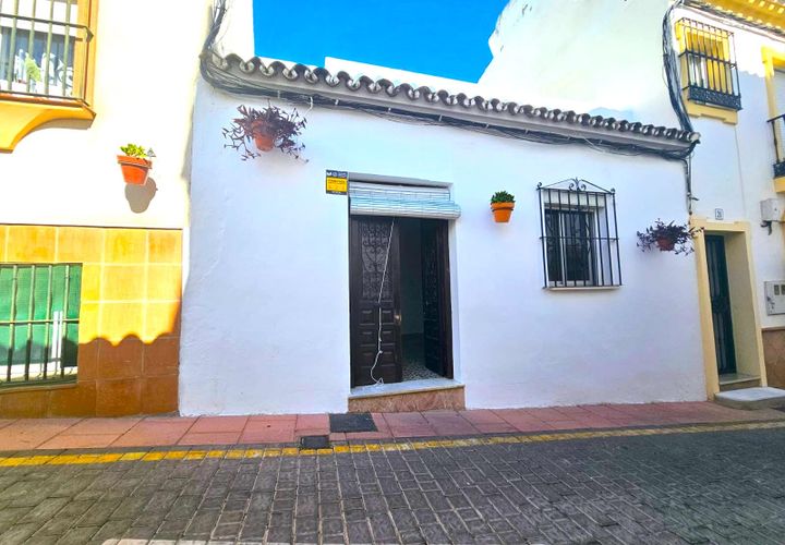 Villa a Estepona, Malaga, Estepona - € 460.000 | Ref: HFMs688029 - foto 1