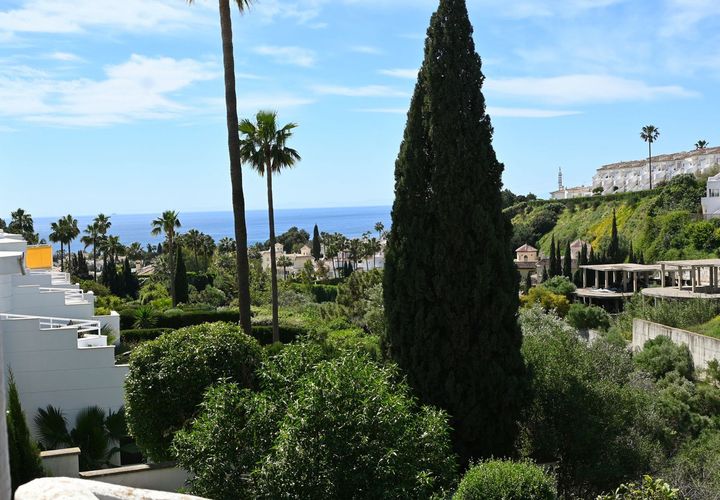 Stadthaus in Calahonda, Malaga, Calahonda - € 635.000 | Ref: HFMl5357191 - Foto 1