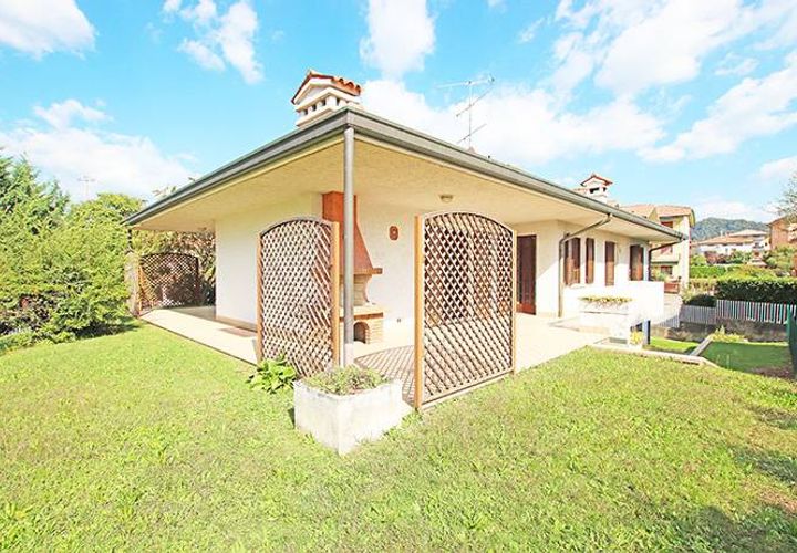 Villa i Mozzo, Bergamo, Mozzo - € 550.000 | Ref: mozzo480villa_1 - foto 1