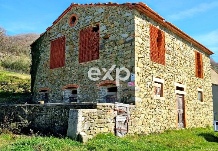 Masia a Arezzo, Arezzo, Arezzo - € 180.000 | Ref: exp-012060 - foto 1