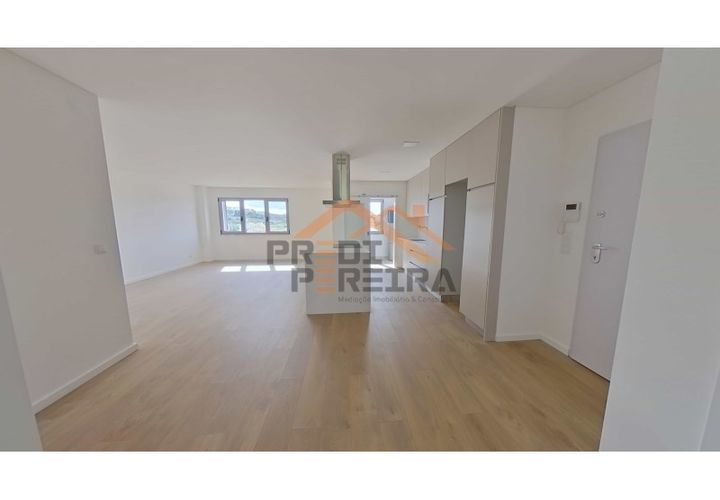 Leilighet i Camarate, Lisbon, Camarate - € 275 000 | Ref: PP5912 - foto 1