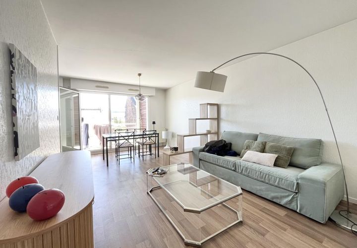 Apartament a Rennes, Ille-et-Vilaine, Rennes - € 1.200/mes | Ref: 2303 - foto 1