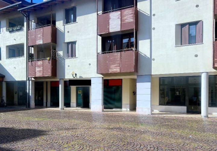 Erhvervsejendom i Maniago, Pordenone, Maniago - € 60.750 | Ref: A.A. 223-242 - foto 1