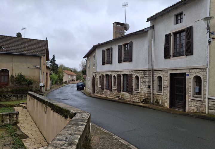 Villa i Gouex, Vienne, Gouex - € 125.000 | Ref: BVI84886 - foto 1