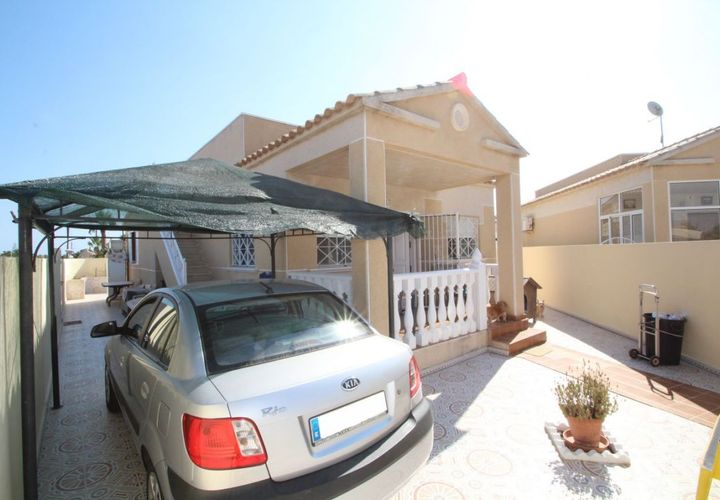 Villa a Torrevieja, Alicante, Torrevieja - € 227.000 | Ref: C1-095/4147 - foto 1