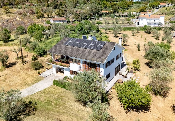 Villa en Serta, Castelo Branco, Serta - € 550.000 | Ref: C0222-07012 - photo 1