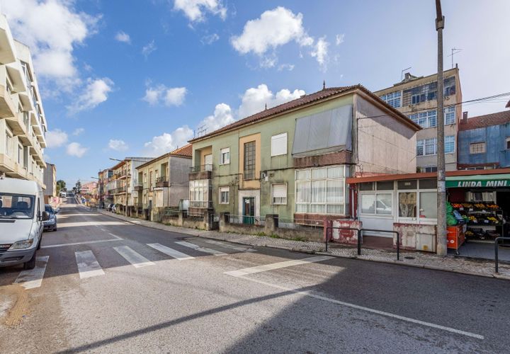 Erhvervsejendom i Camarate, Lisbon, Camarate - € 499.000 | Ref: C0383-01030 - foto 1