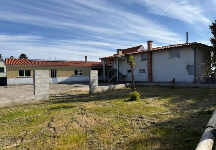Villa i Oliveira do Conde, Viseu, Oliveira do Conde - € 260.000 | Ref: SALI0284 - foto 1