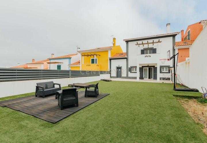 Villa a Alenquer, Lisbon, Alenquer - € 580.000 | Ref: C0383-01413 - foto 1