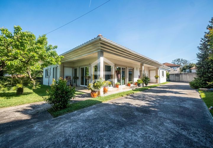 Villa i Santo Tirso, Porto, Santo Tirso - € 430.000 | Ref: 261/M/04049 - foto 1