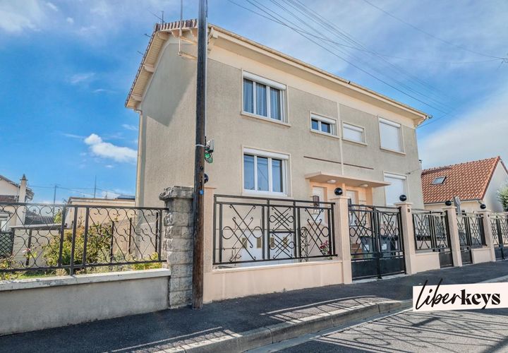 Villa a Houilles, Yvelines, Houilles - € 299.000 | Ref: DOM31890 - foto 1