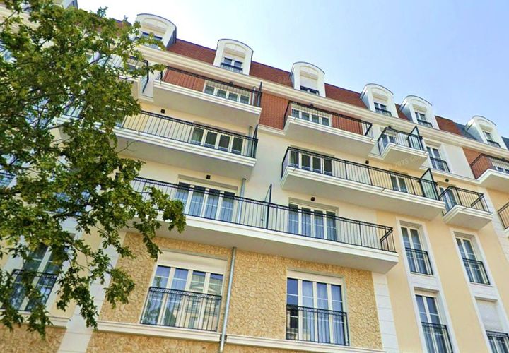 Erhvervsejendom i Chelles, Seine-et-Marne, Chelles - € 204.000 | Ref: B15A509015454588 - foto 1