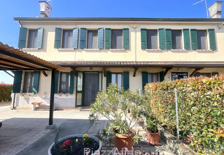 Villa en Cona, Venice, Cona - € 120.000 | Ref: CONP8 - photo 1
