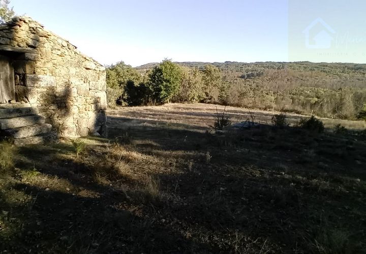 Landejendom i Penalva do Castelo, Viseu, Penalva do Castelo - € 17.500 | Ref: Q34 - foto 1