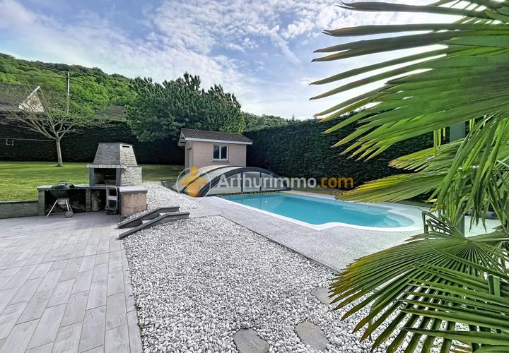 Villa en Bourgoin-Jallieu, Isere, Bourgoin-Jallieu - € 459.000 | Ref: 86993637 - photo 1