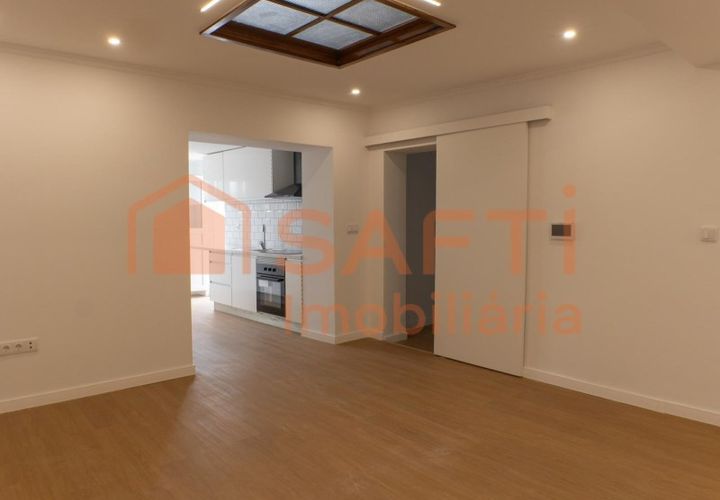 Villa i Canidelo, Porto, Canidelo - € 475.000 | Ref: SAFTI:008216 - foto 1