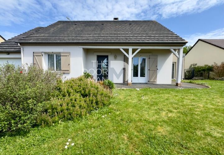 Villa i Laval, Mayenne, Laval - € 267 500 | Ref: 10033 - foto 1