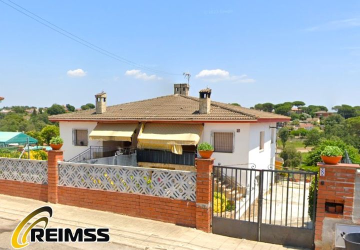 Villa i Sils, Gerona, Sils - € 240 000 | Ref: 5745 - foto 1